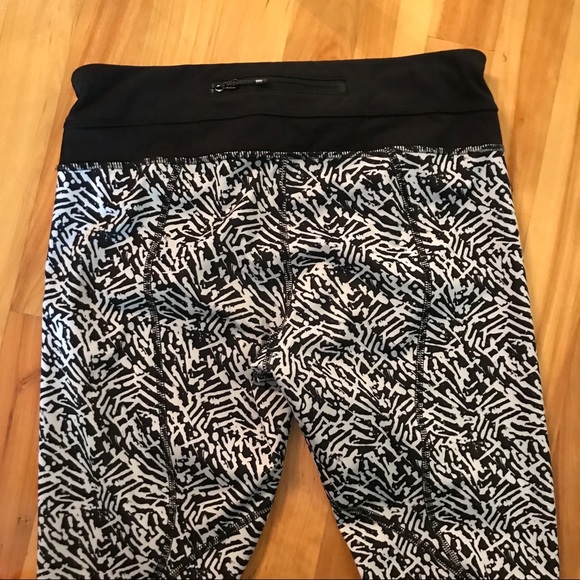 LULULEMON Run: Inspire Crop II Mini Brushed Animal - Picture 6 of 8